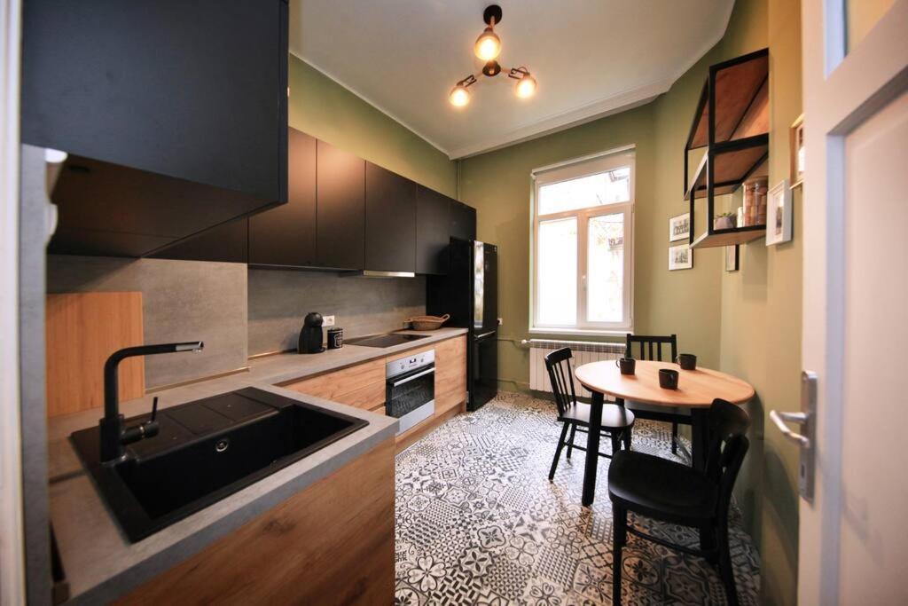 *Citadel* 2Br - City Center София Екстериор снимка